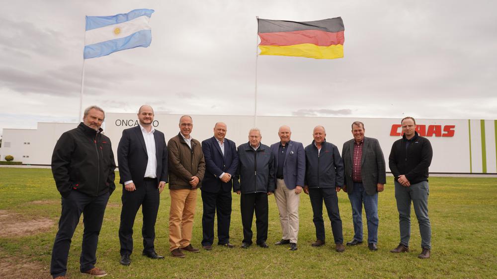 FAMILIA CLAAS - FRENTE 01