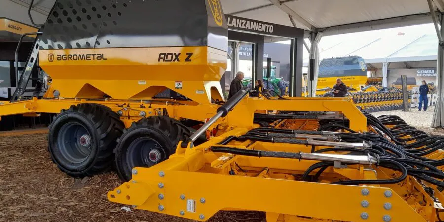 Sembradora-Agrometal-ADX-Z-03-900x450