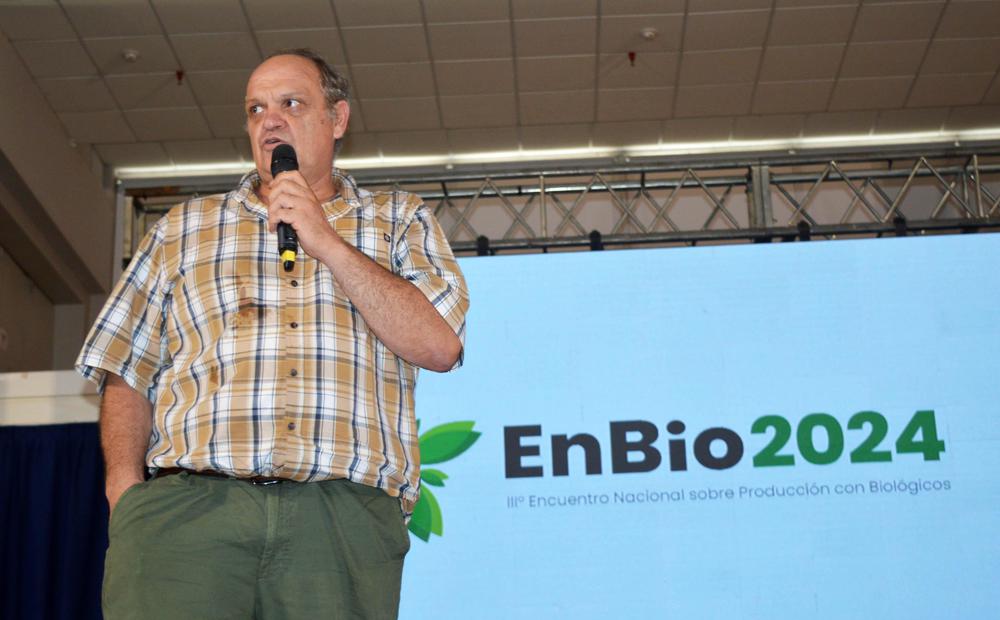 Nicolas Bronzovich Directorde Protecciòn Vegetal de La Nacion