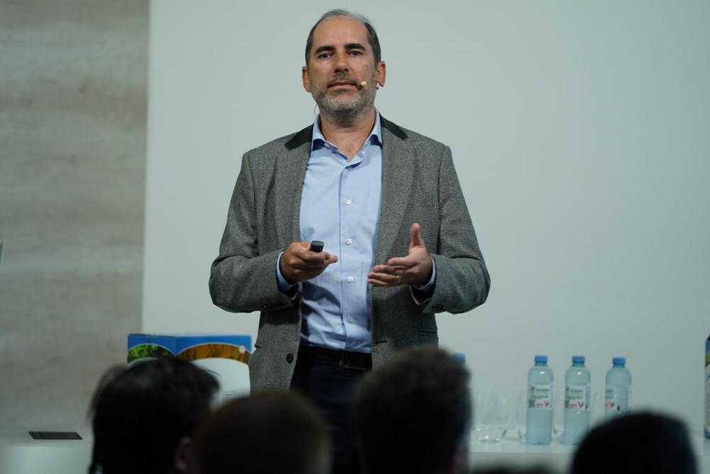 Mauro Edalian - gerente general Helm Argentina - Lanzamiento Innobio Protergium Terra Cereales (37)