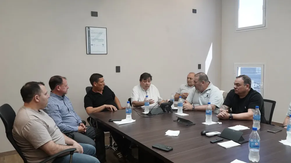 REUNIÓN CLAVE PORTUARIA, LÓGISTICA Y CONSTRUCCIÓN SANTA FE. OSORES, ALADIO, MARIANO DEL SONNO Y ANIBAL CABRERA 2