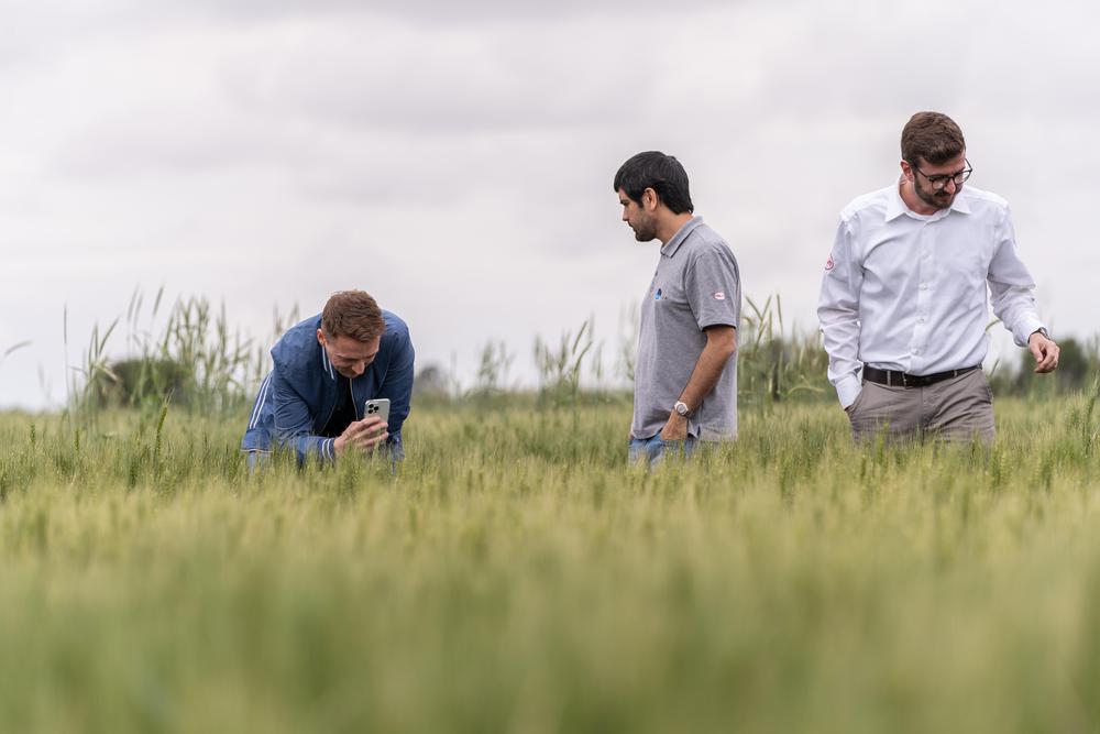 SKYFLD en acción a campo (4) (1)