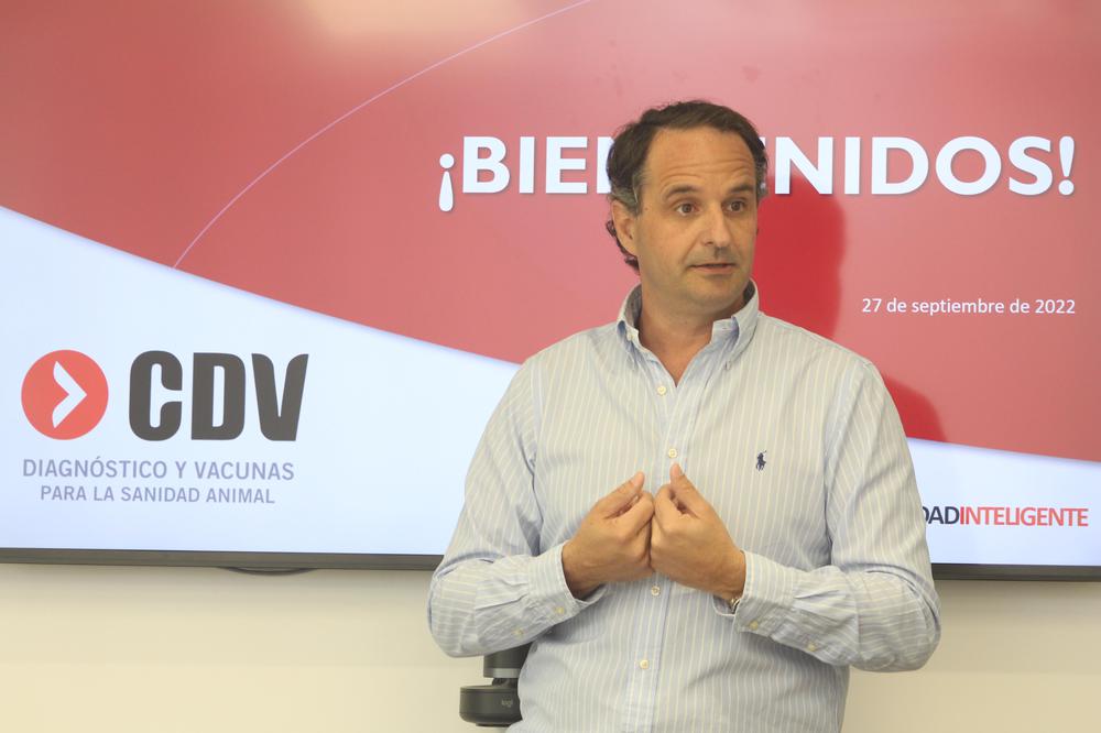 Copia de Juan Roo - Gerente General - Visita Grupo de Prensa a Planta de Aftosa de CDV
